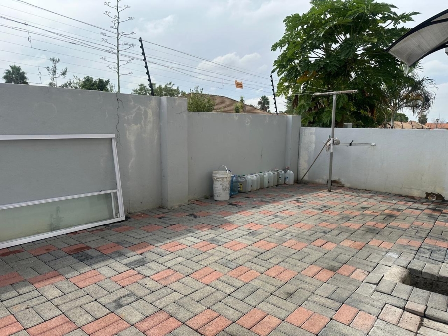 To Let 3 Bedroom Property for Rent in Cashan North West